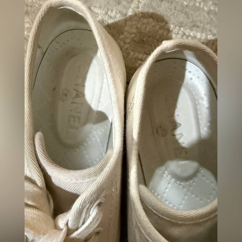 Authentic CHANEL Weekender Trainers Canvas Sneakers Size 40 Box Dust Bags - Picture 10 of 13